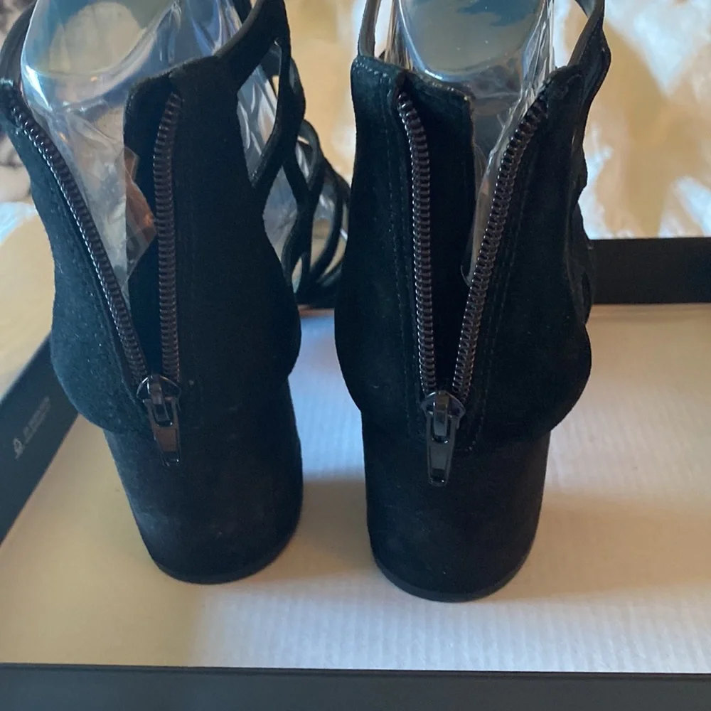 Sandals - Picture 3 of 7